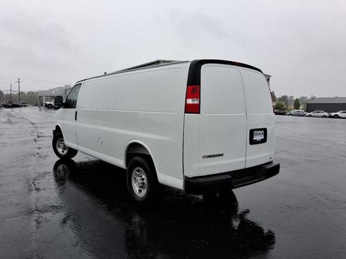 Summit White 2025 Chevrolet Express 2500 LT