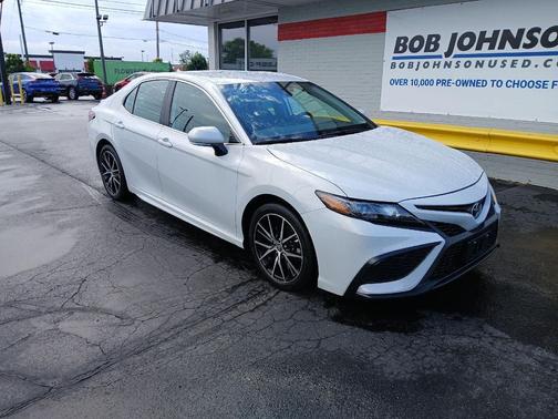 Ice Edge 2024 Toyota Camry SE