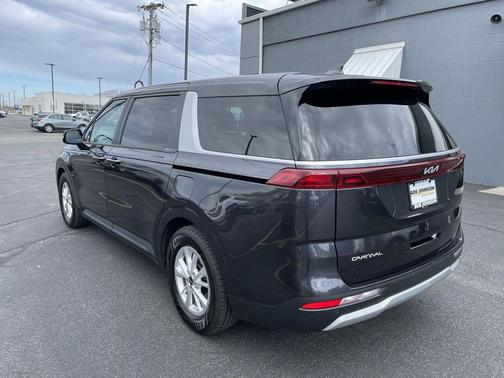 Panthera Metal 2024 Kia Carnival LX