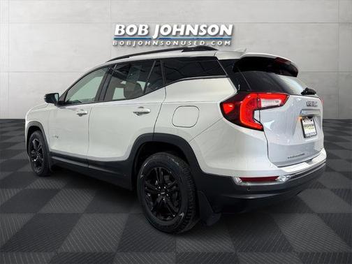2022 GMC Terrain AWD AT4