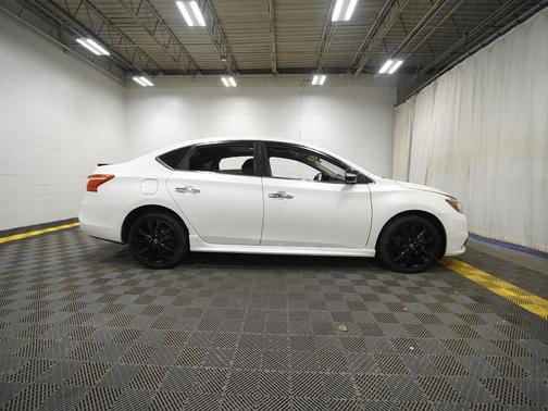 Aspen White 2018 Nissan Sentra SR