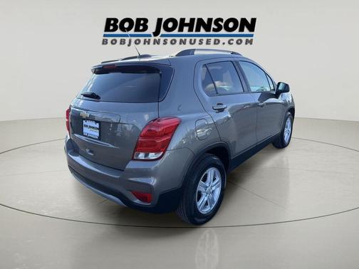 Stone Gray Metallic 2021 Chevrolet Trax LT