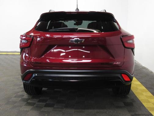 Crimson Metallic 2024 Chevrolet Trax FWD 2RS