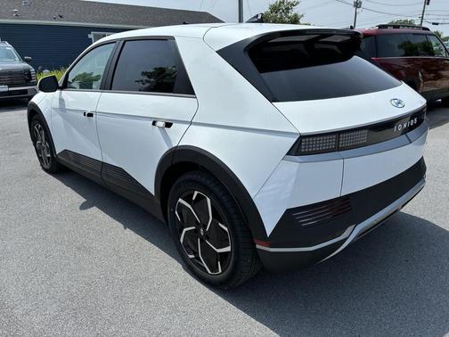 Atlas White 2024 Hyundai IONIQ 5 SEL