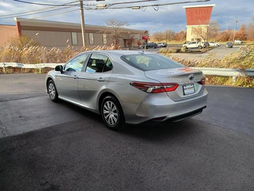 2022 Toyota Camry LE