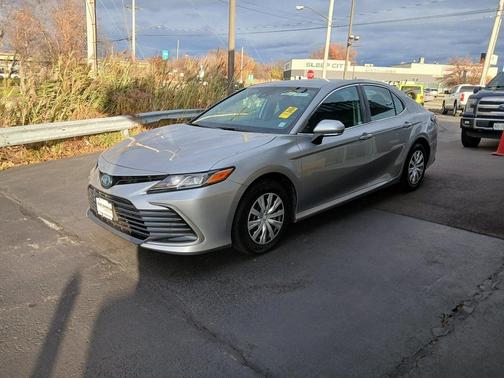 2022 Toyota Camry LE