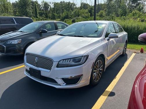 2019 Lincoln MKZ Standard