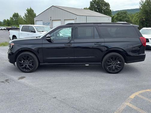 Oxford White 2025 Ford Expedition Max Platinum