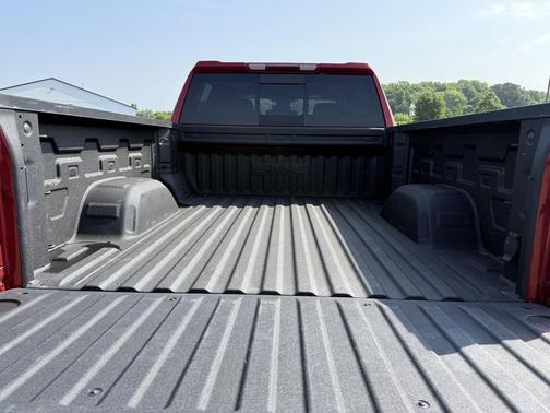 RED 2024 GMC Sierra 1500 Elevation