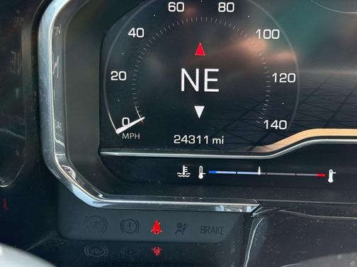 RED 2024 GMC Sierra 1500 Elevation