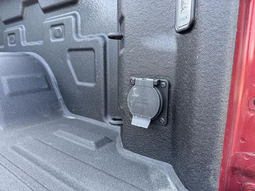 RED 2024 GMC Sierra 1500 Elevation