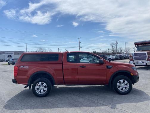 Hot Pepper Red Metallic Tinted Clearcoat 2022 Ford Ranger XL