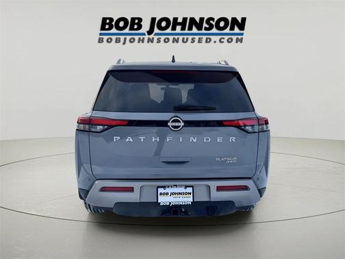 2023 Nissan Pathfinder Platinum 4WD
