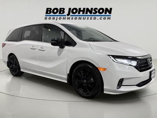 Platinum White Pearl 2024 Honda Odyssey Sport