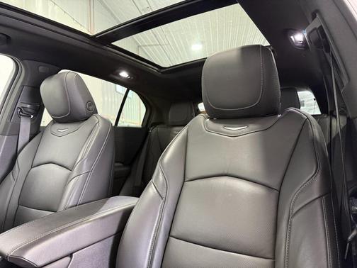 2021 Cadillac XT4 Premium Luxury