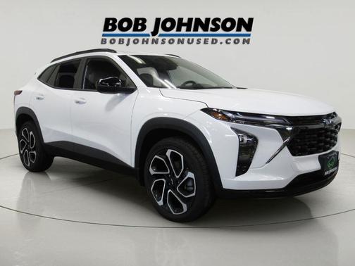 Summit White 2025 Chevrolet Trax FWD 2RS