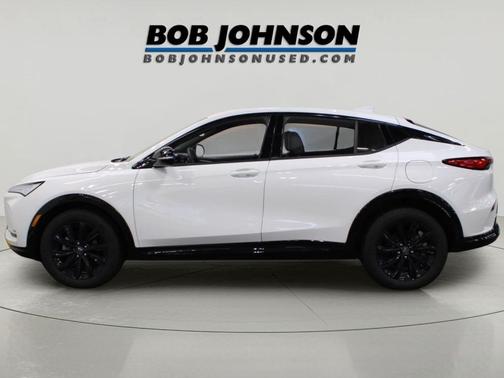 Summit White 2024 Buick Envista Sport Touring FWD