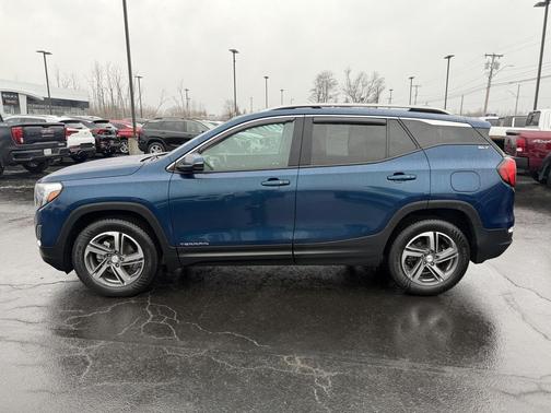 2021 GMC Terrain SLT