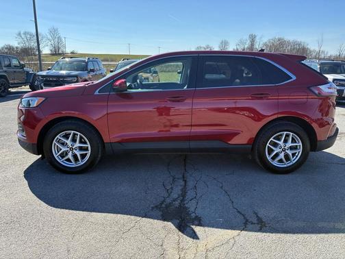 Rapid Red Metallic Tinted Clearcoat 2024 Ford Edge SEL