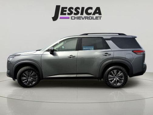 Gun Metallic 2022 Nissan Pathfinder SV 4WD