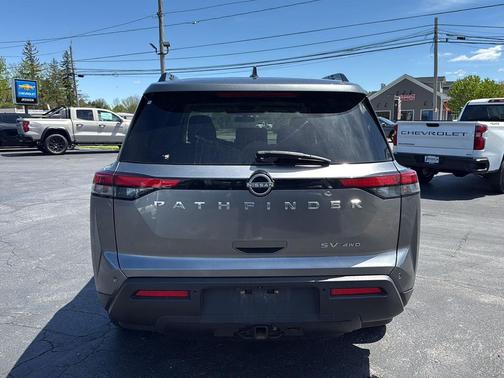 Gun Metallic 2022 Nissan Pathfinder SV 4WD