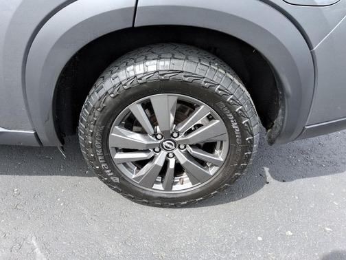 Gun Metallic 2022 Nissan Pathfinder SV 4WD