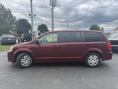 Octane Red Pearlcoat 2019 Dodge Grand Caravan SE