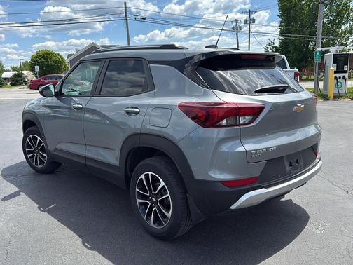 Sterling Gray Metallic 2024 Chevrolet Trailblazer LT