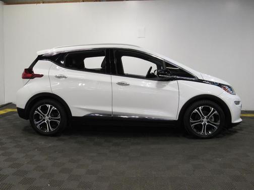 Summit White 2019 Chevrolet Bolt EV Premier