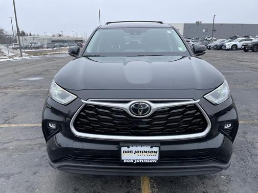 2021 Toyota Highlander LE