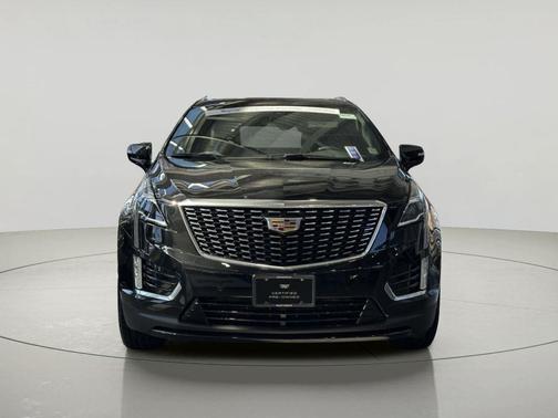 Stellar Black Metallic 2023 Cadillac XT5 Luxury