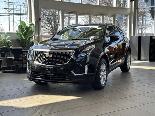 Stellar Black Metallic 2023 Cadillac XT5 Luxury