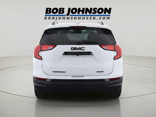 Summit White 2023 GMC Terrain SLE