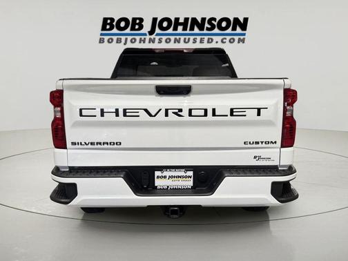 Summit White 2024 Chevrolet Silverado 1500 Custom