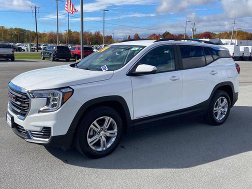 Summit White 2024 GMC Terrain SLE