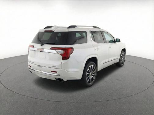 White Frost Tricoat 2022 GMC Acadia Denali