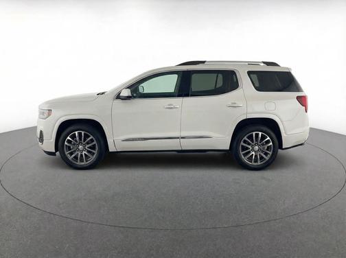 White Frost Tricoat 2022 GMC Acadia Denali