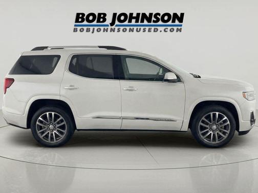 White Frost Tricoat 2022 GMC Acadia Denali