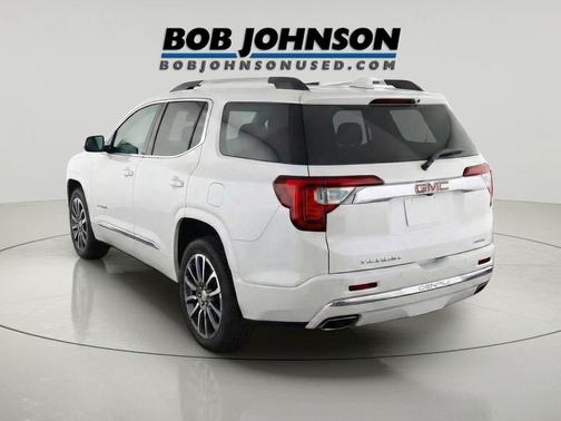 White Frost Tricoat 2022 GMC Acadia Denali