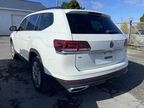 2022 Volkswagen Atlas 2.0T SE w/Technology 4MOTION