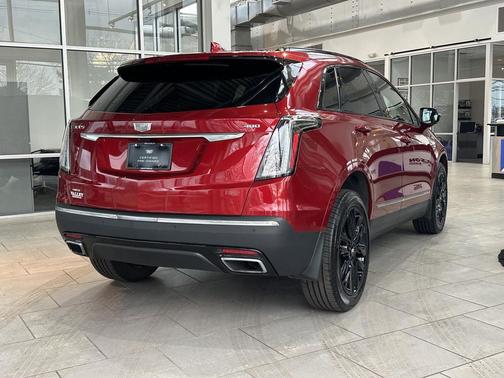 2023 Cadillac XT5 Sport