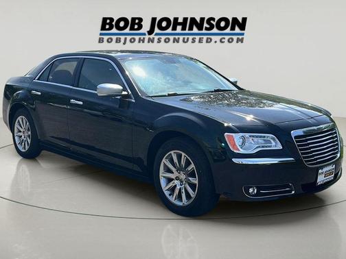 Gloss Black 2012 Chrysler 300 Limited