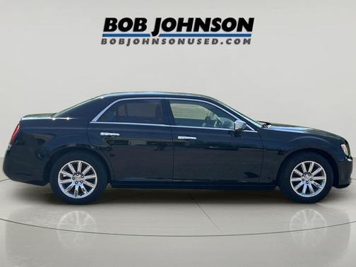 Gloss Black 2012 Chrysler 300 Limited