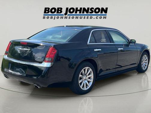 Gloss Black 2012 Chrysler 300 Limited