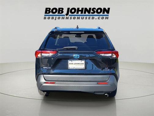 2022 Toyota RAV4 Hybrid LE