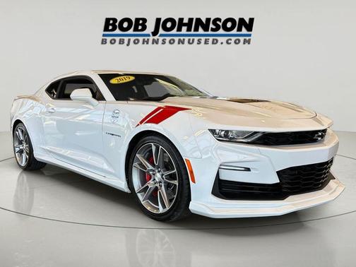 Summit White 2019 Chevrolet Camaro 2SS