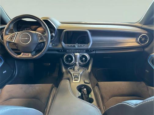 Summit White 2019 Chevrolet Camaro 2SS