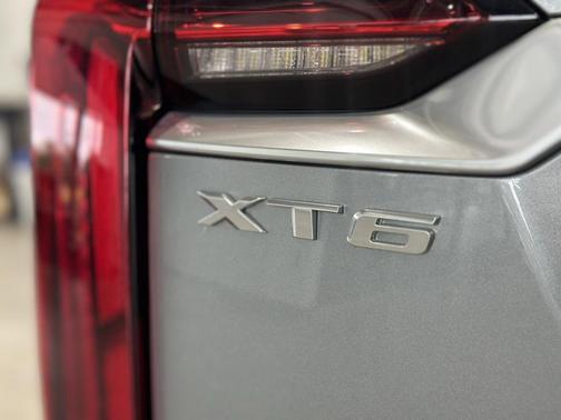2023 Cadillac XT6 Luxury AWD