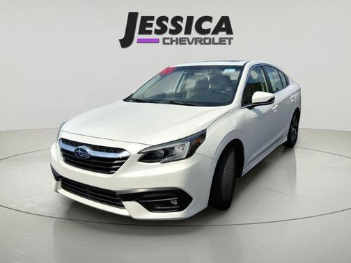 Crystal White Pearl 2022 Subaru Legacy Premium