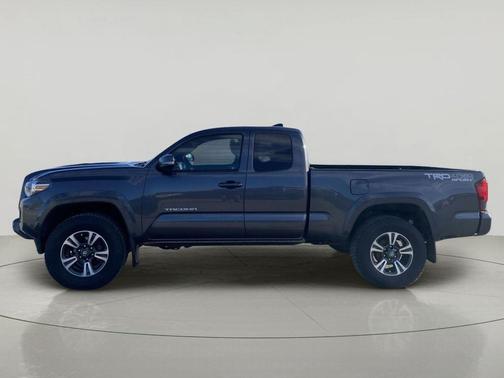 Magnetic Gray Metallic 2019 Toyota Tacoma TRD Sport